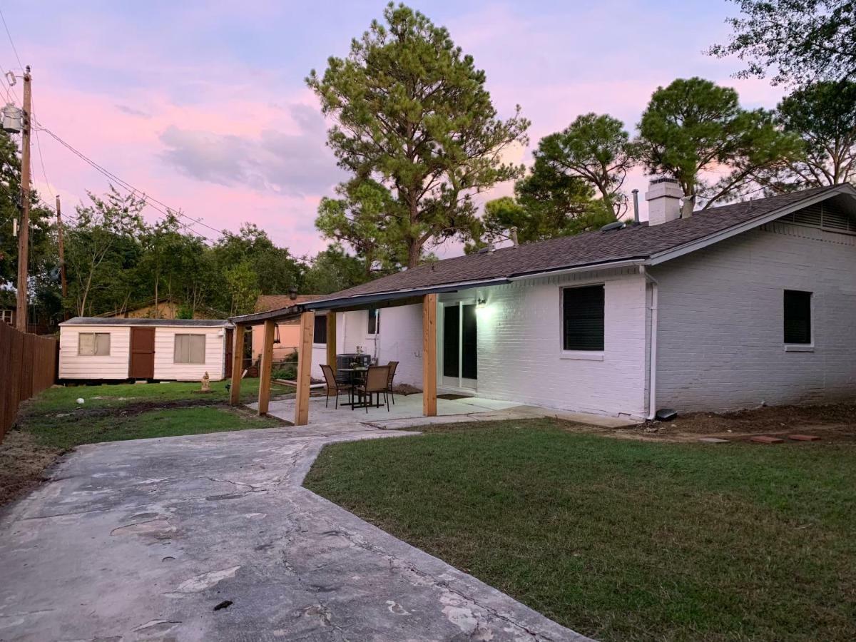 Oasis Near Dfw Airport With Mediterranean Setting Irving Eksteriør bilde