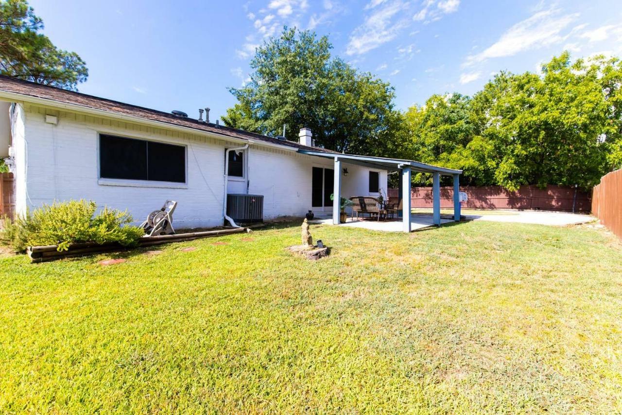 Oasis Near Dfw Airport With Mediterranean Setting Irving Eksteriør bilde
