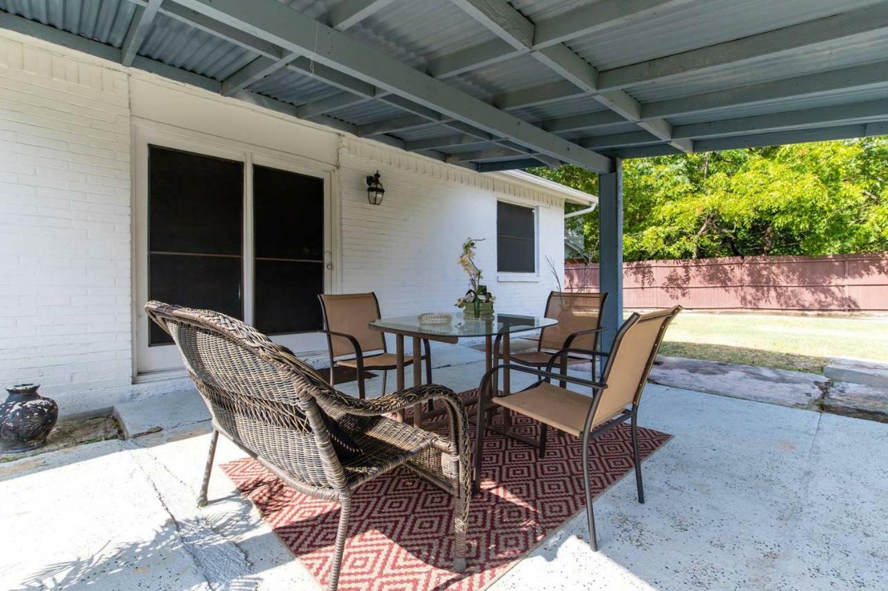 Oasis Near Dfw Airport With Mediterranean Setting Irving Eksteriør bilde